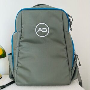 NWOT Advanced Bionics CI Unisex light oliveLogo Shoulder Backpack Naida M90